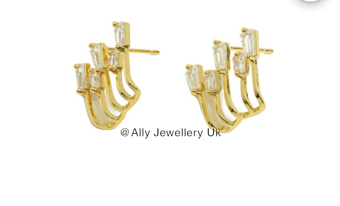 Rake shaped 18k gold plated studs