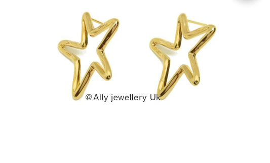 Star studs 18k gold plated